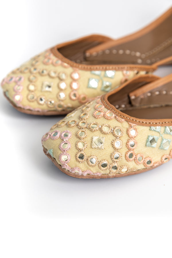 Handcrafted Cream Flats, inspired by the traditional form of South Asian Khussa/Jutti. Made with 100% genuine leather to keep you comfortable regardless of the occasion. Designed in collaboration with Shehzeen Rehman a.k.a The Desi Wonder Woman