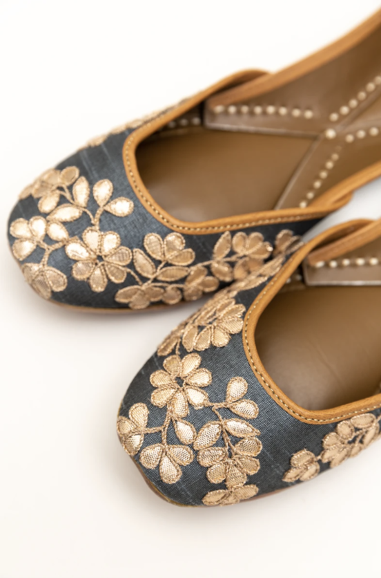 Handcrafted grey flats, inspired by South Asian Khussa/Jutti design. Made with 100% genuine leather. Comfortable fancy flats perfect for any occasion.