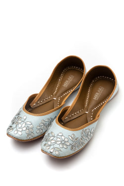 Handcrafted light blue flats, inspired by South Asian Khussa/Jutti design. Made with 100% genuine leather. Comfortable fancy flats perfect for any occasion. A classic flat designed with gota that goes perfectly with every outfit in your wardrobe.